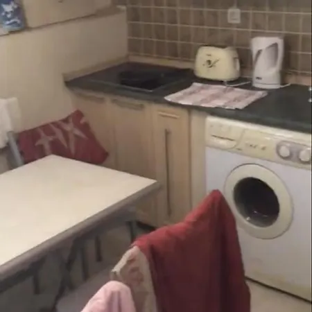 Delightful Sleeps 8 Great Location Daire *